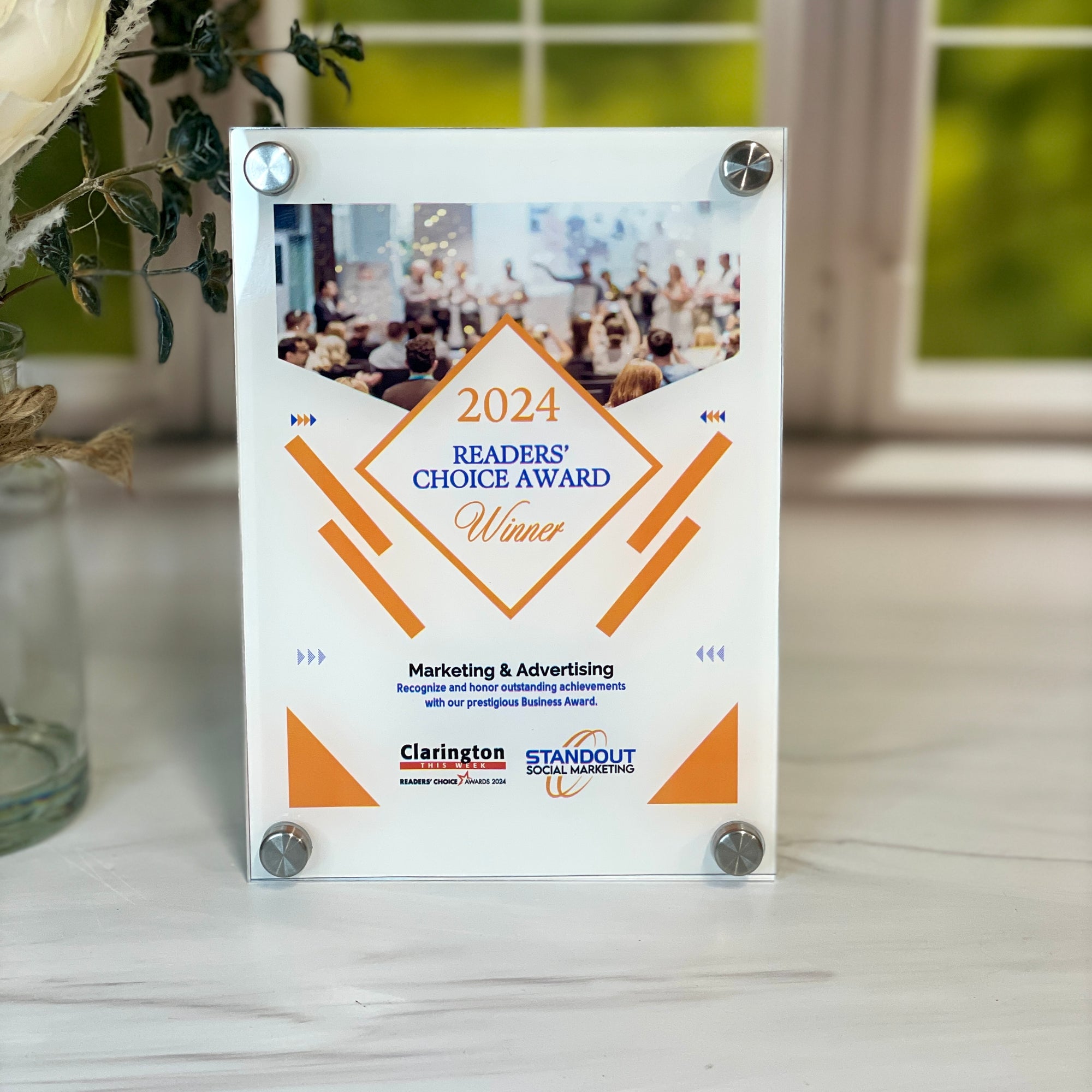 Readers Choice Award With Stand Offs